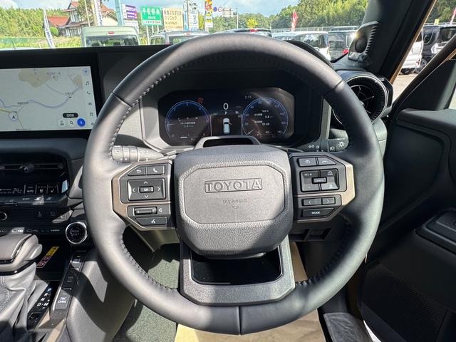 TOYOTA LANDCRUISER ZX